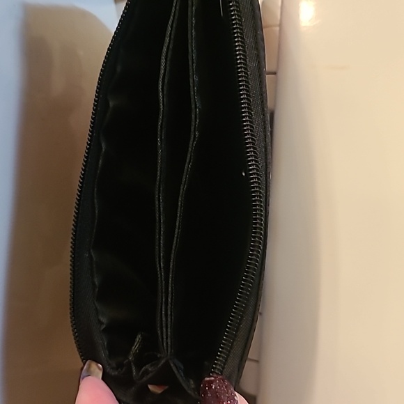 Travel bag - Picture 3 of 3